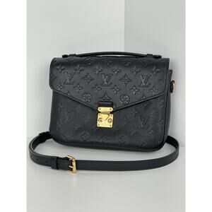 Louis Vuitton Empreinte Pochette Métis in Black C-2